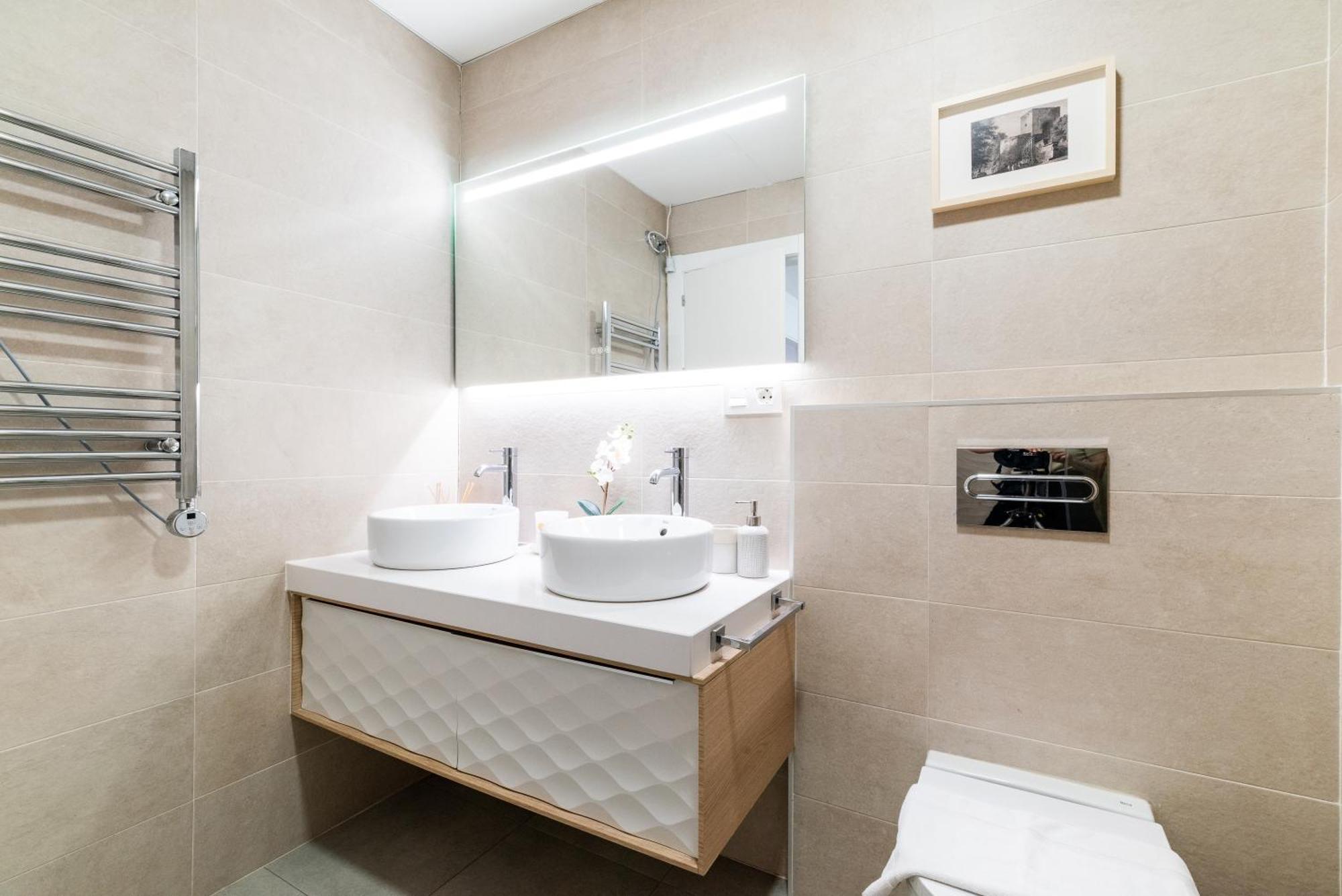 Appartement Wekey Homes, Angel Deluxe & Free Parking